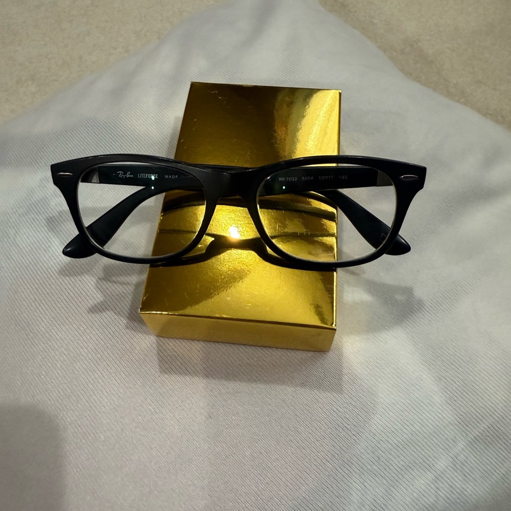 RAY-BAN
RB7032 Optics - Picture 3 of 8